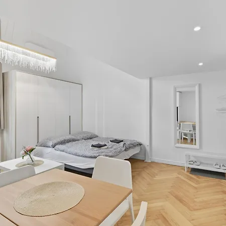 Moderny Prezidentsky Vedla Palaca S Vyhladom Apartmán Bratislava